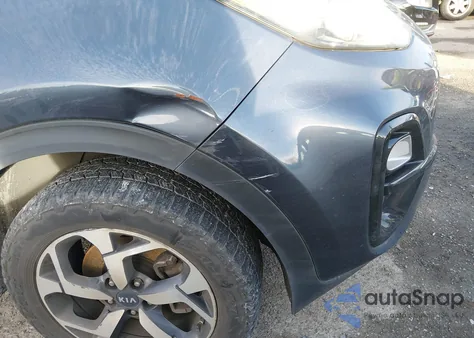 2020 Kia Sportage Lx z USA, uszkodzony, nr VIN KNDPMCACXL7681146